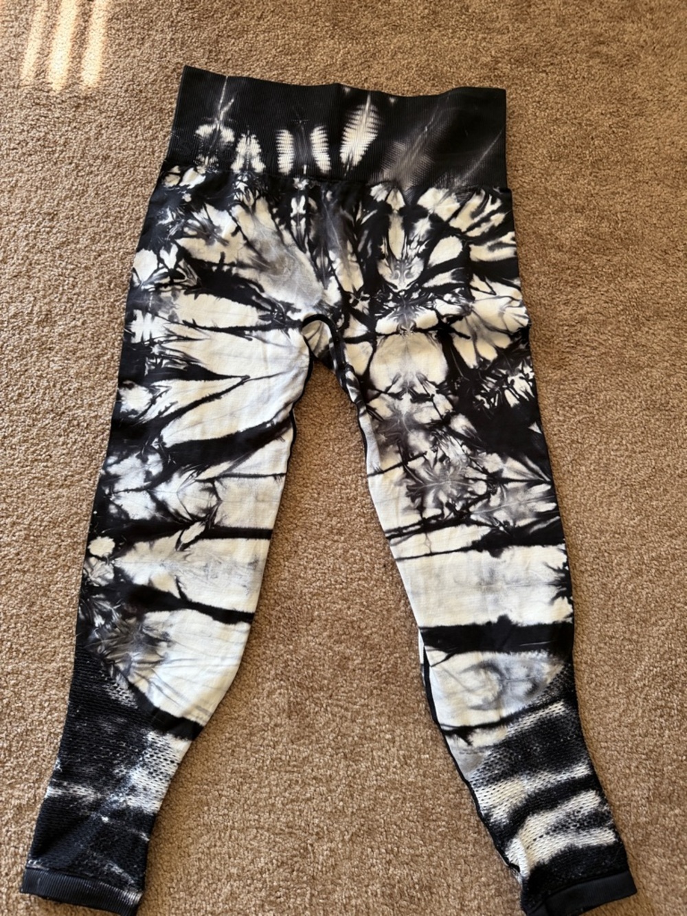 Black & White Tie-Dye  Yoga Leggings DKNY